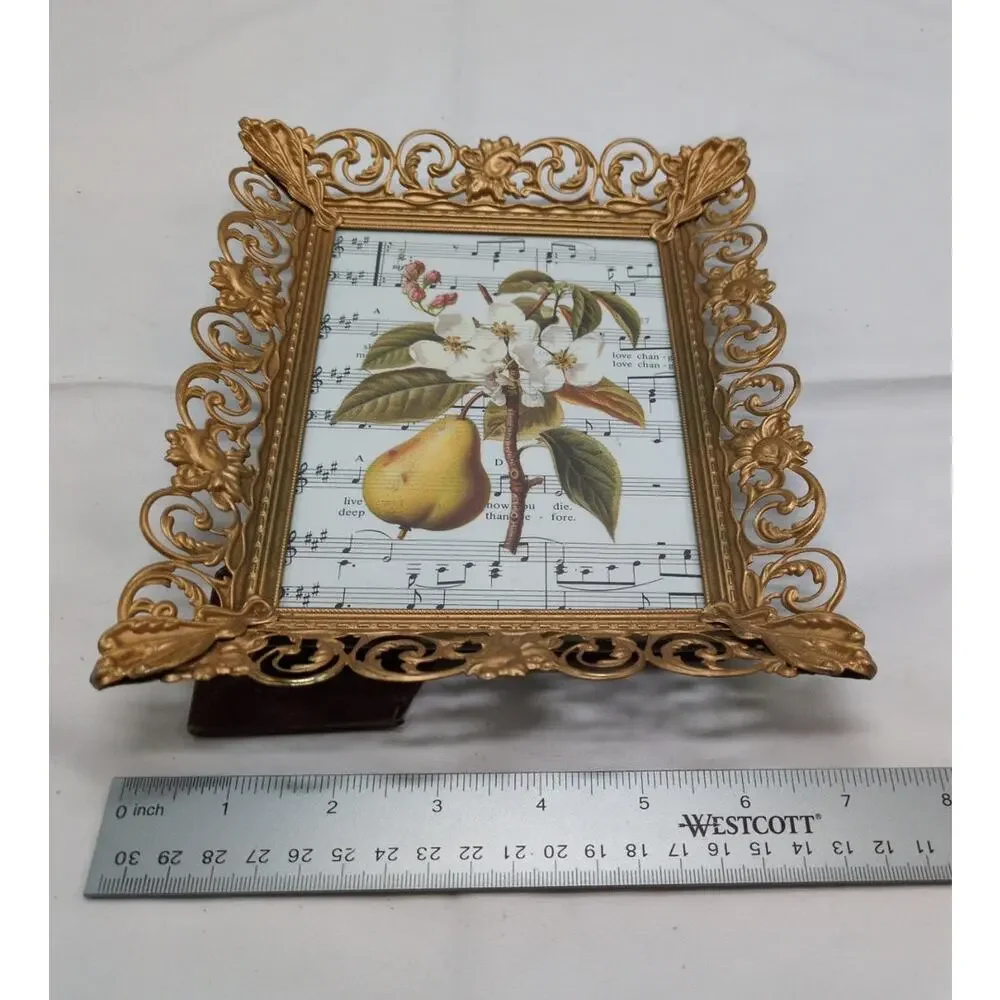 Vtg Stylebuilt Hollywood Regency Gold Filigree Frame 8x10 Tabletop Velvet Easel
